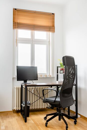 Zentrale Unterkunft in Berlin für Pendler & Handwerker – 3 Zimmer & WLAN Bild 5