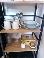 Zentrale Unterkunft in Berlin für Pendler & Handwerker – 2 Zimmer & WLAN Bild 11