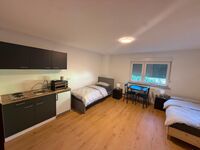 Monteurhaus Rastatt – jedes Zimmer mit Küchenzeile Bild 4