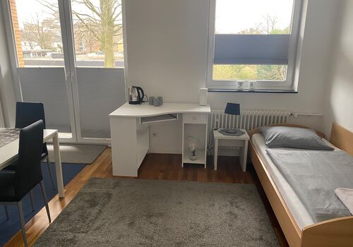 Hannover City Opened! Internet-Zimmer -Apartments-Parking Picture 3