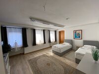 Monteurzimmer für 1-15 Personen Bild 12