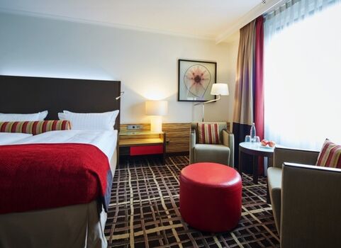 Autobahnrasthof und Hotel Stolper Heide Bild 1