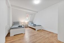 home2stay Apartmenthaus in Reutlingen NEU Wifi, Parkplatz Bild 8