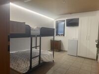 Casa Maestros – Moderne Monteurunterkunft in Ehringshausen Bild 2