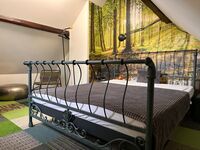 160x200cm Bett im DG