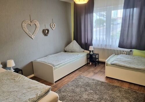 Ferien- Monteurwohnung TOGE (bis 7 Pers.) 95 qm Bild 5