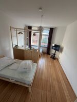 XXL Wohnung 6 Betten 3 Schlafzimmer + Wohnzimmer Bild 1