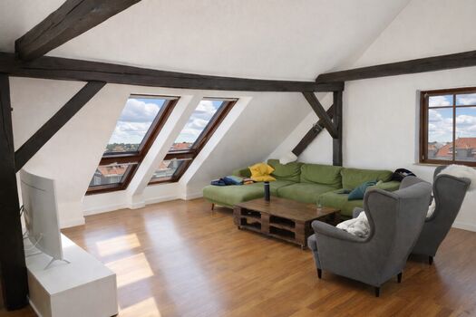 Großzügige Wohnung mit Blick im Freien Bild 2