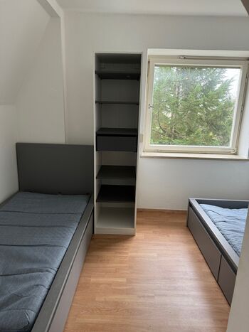 Haus mit 9 Betten, Garten und Stellplätzen Bild 2