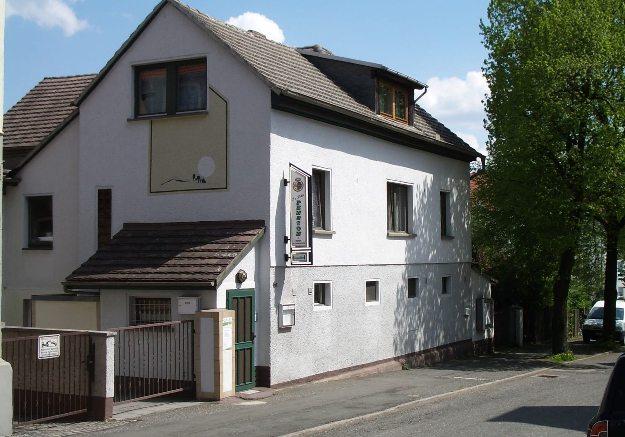 PENSION & GÄSTEHAUS - le petit -