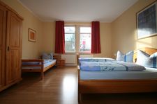 Schlafzimmer 3 Betten