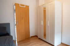 Happy Suites - moderne Wohnung, Einzelbetten, WiFi, Parken Bild 4