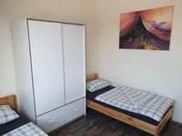 Große Monteurwohnungen mit Top-Ausstattung - bis 21 Personen Bild 1