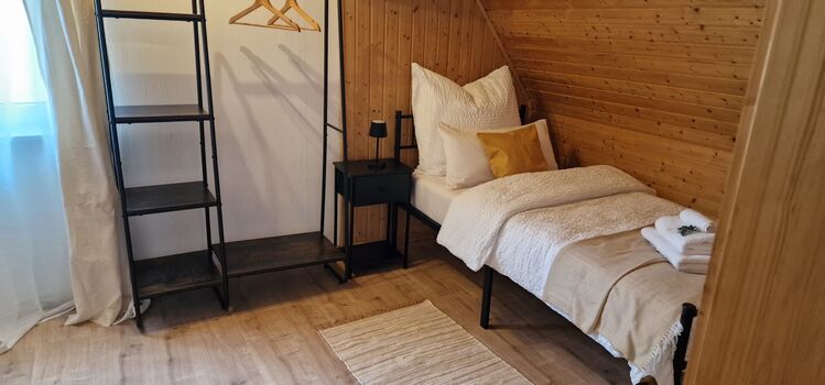 MB Homes Schlatt (ganze Unterkunft) für 3-8 Personen Picture 3
