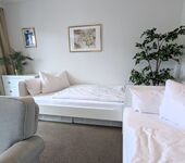 ✯ Windkraft Team-Unterkunft | Monteurwohnung in Papenburg | by APARTS Bild 1
