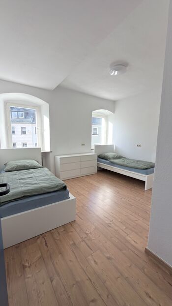 Große Monteurwohnung | 6 SZ | Parkplatz + Hof Picture 2