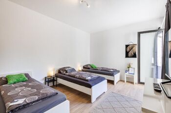 VAZ Apartments Monteurwohnungen Wuppertal/ Vollausgestattet Zdjęcie 4