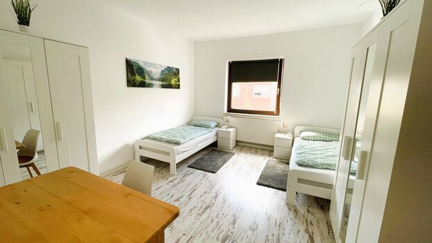 Vollmöblierte Wohnung bis zu 6 Personen mit Parkplatz