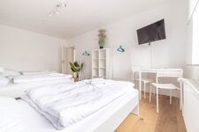 Dreibettzimmer (3 Betten á 90x200cm) mit Smart-TV