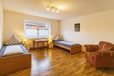 Monteurhaus mit 6 Zimmern, Internet, Waschmaschine Picture 4