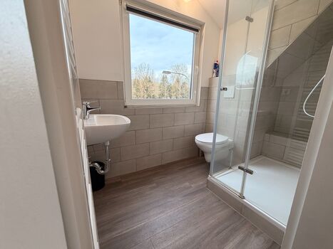 Unterkunft perfekt für Monteure und Berufsreisende mit Terrasse Bild 3