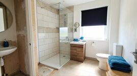 GK1 / TOMASZ-LIVING in GEILENKIRCHEN - Großes Zimmer + WLAN Bild 6