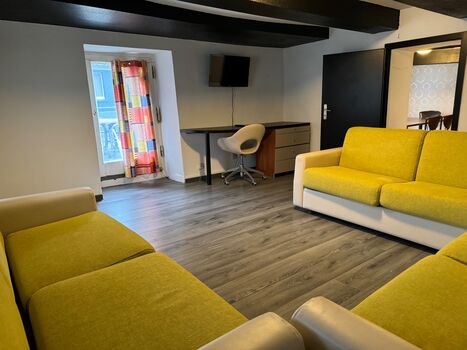 Cici Monteurunterkünfte Werdohl – 4 Schlafzimmer | Terrasse Bild 3