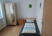 Schlafzimmer 1