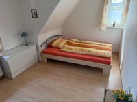 8 Zimmer mit je 2 Betten - Fulda West Bild 1
