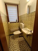 🚻 Separates WC Mit WC und Waschbecken