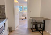 Vollmöblierte Firmenwohnung mit Panoramablick Bild 2