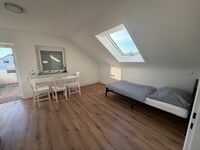 Zimmer 1 / Wohnzimmer mit terasse
