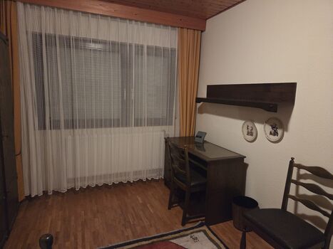 Gesamte Unterkunft für bis zu 10 Personen oder Einzelzimmer/ Bild 5