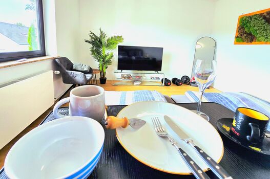 Holiday luxury: smart TV, full-length mirror and breakfast in bed. Your bedroom near Trier. 
