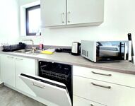 Fast meals made easy: microwave and kettle in your holiday apartment in Trierweiler.