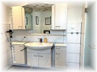 WG 5 Duschbad mit Waschmaschine