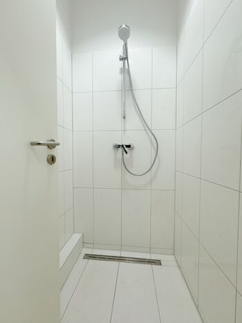 Moderne Monteurwohnung | WLAN | Küche | 6 Einzelbetten | Parkplatz | Picture 4