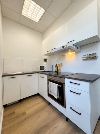 Moderne Monteurwohnung | WLAN | Küche | 6 Einzelbetten | Parkplatz | Picture 3