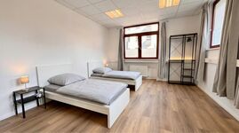 Moderne Monteurwohnung | WLAN | Küche | 6 Einzelbetten | Parkplatz | Bild 1