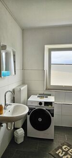 Ausblick Desenberg - Badezimmer - erstes Stockwerk