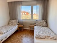 Zentral & im Grünen – moderne Balkonwohnung nahe Wien Bild 2