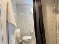 Moderne Einzel - und Doppelzimmer mit eigenem Bad und Gemeinschaftsküche Bild 9