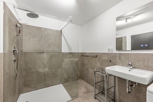 Exklusive Loft-Monteurwohnung | Nähe Düsseldorf • Neuss • Krefeld Bild 3