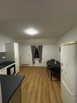 Küche mit Sitzplatz
