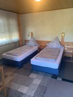 Monteurzimmer Rastatt-Anker garni- Parkplatz & WLAN Bild 1