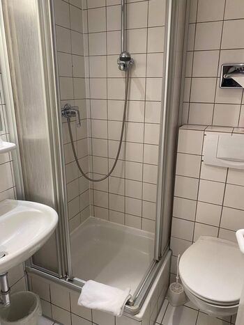 Unterkunft 4 Mitarbeiter Düsseldorf Bild 3