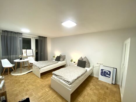 Bis Weihnachten Rabatt! Wohnung nähe Ostbahnhof/5 Personen! Bild 2