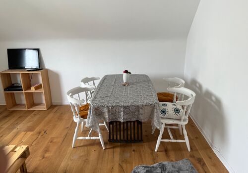 Moderne Wohnung, Küchenzeile und Garten Picture 2