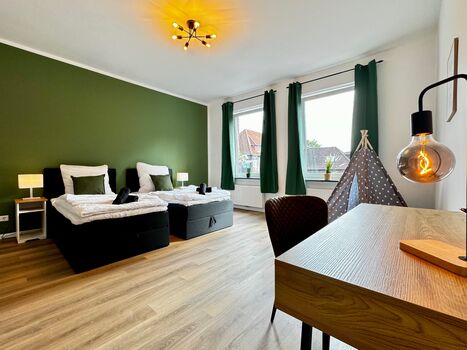 Monteurwohnung Emden | bis 8 Pers. | 4 Schlafzimmer | Parkplatz