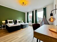 Monteurwohnung Emden | bis 8 Pers. | 4 Schlafzimmer | Parkplatz Picture 1